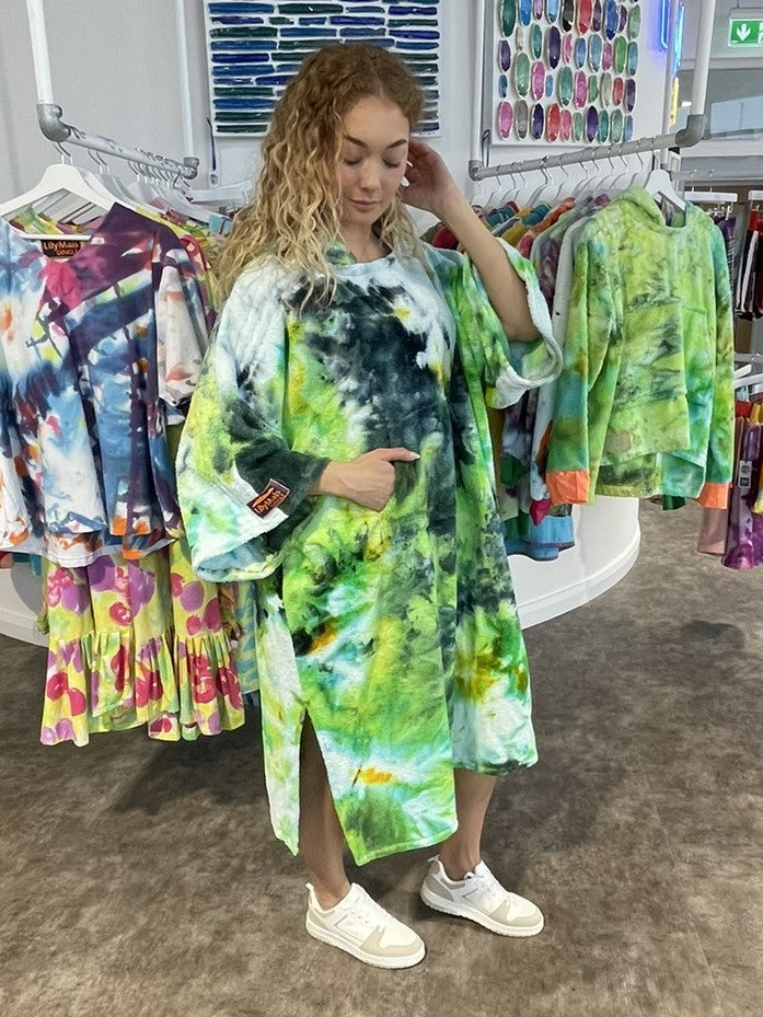 Ice-Dyed Swim Poncho / Swimrobe